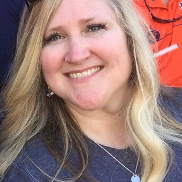 Meet your Posher, Karmen - Picture 1 of 1